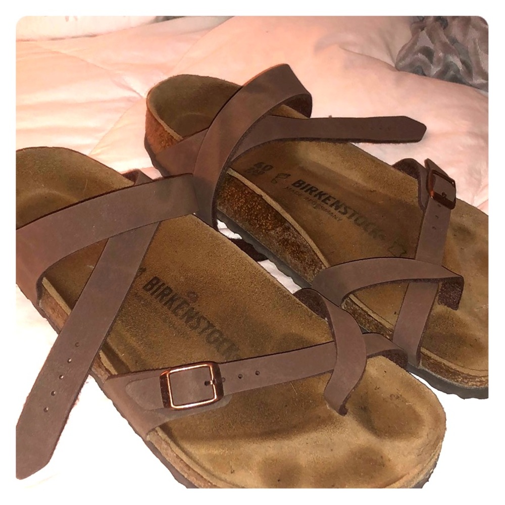 Size 9 women’s taupe Birkenstock sandals
